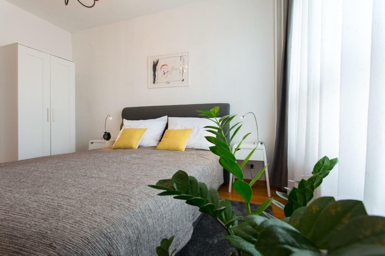 Apartment Bonbon Zagreb Bagian luar foto