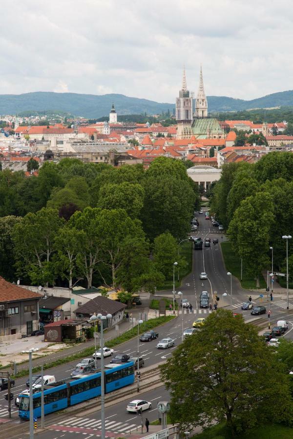 Apartment Bonbon Zagreb Bagian luar foto