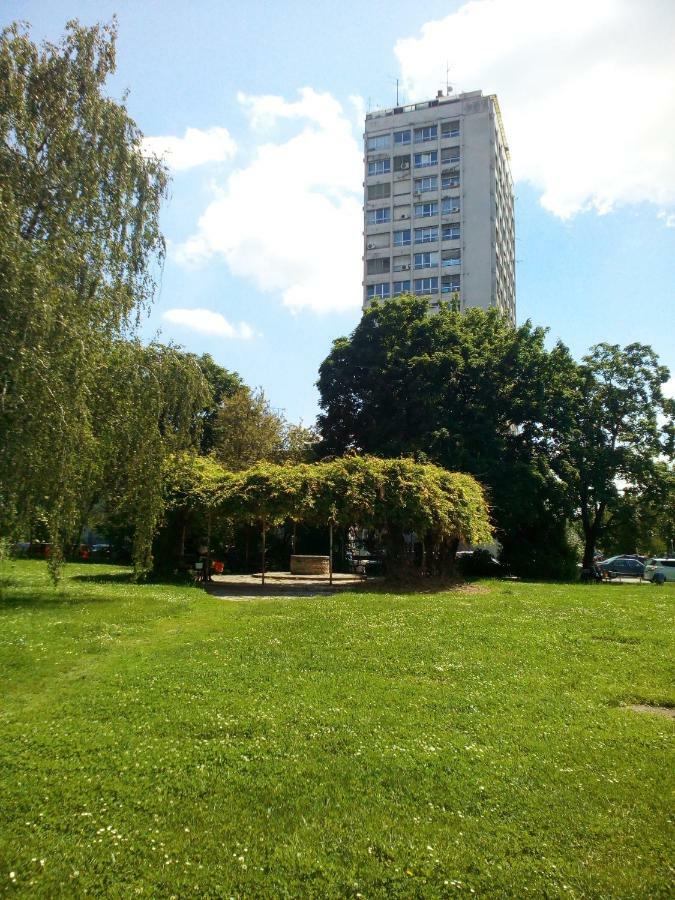 Apartment Bonbon Zagreb Bagian luar foto